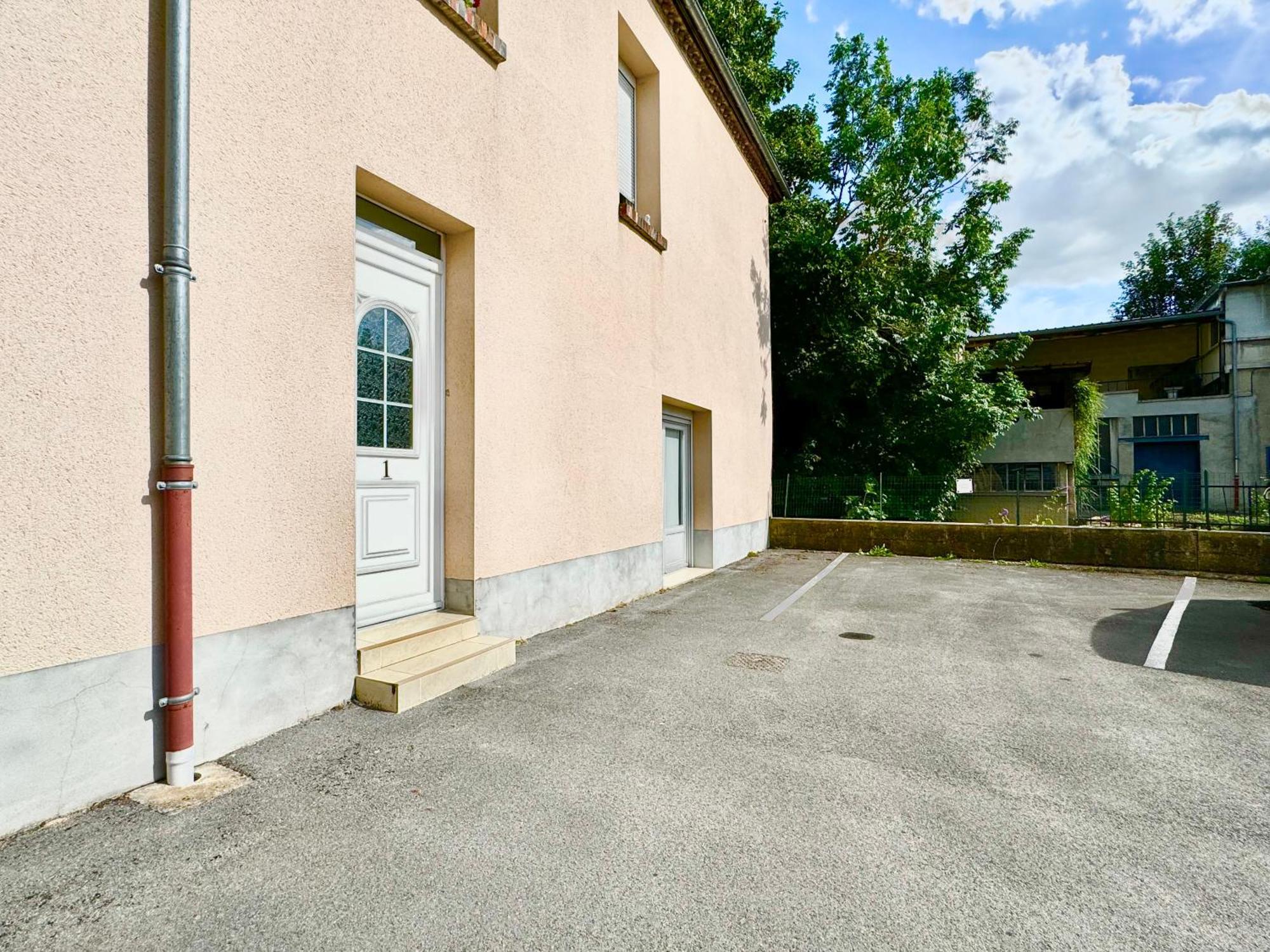 Le Cubry : Appart Hyper-Centre Avec Une Place De Parking Épernay Eksteriør billede