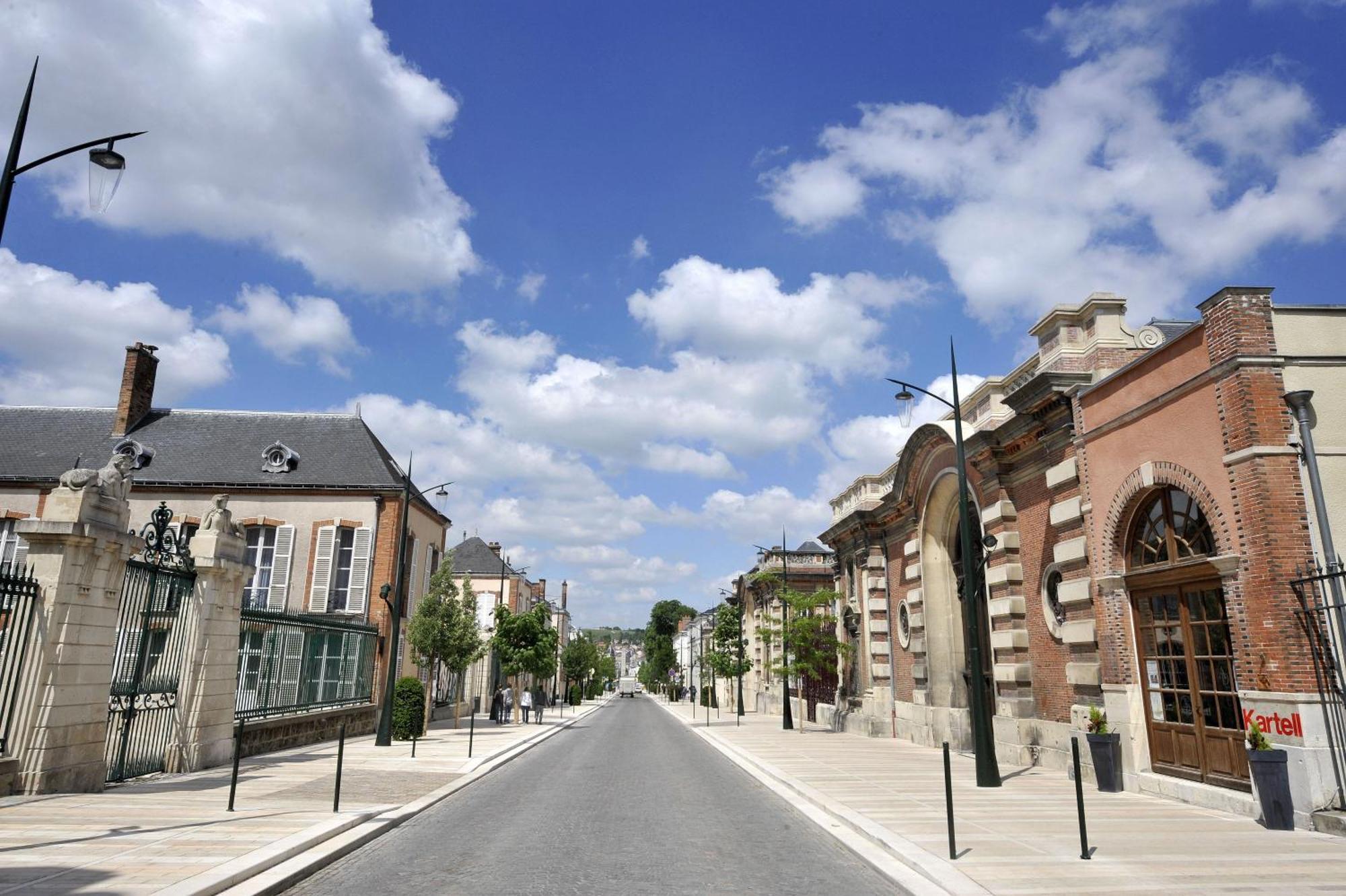 Le Cubry : Appart Hyper-Centre Avec Une Place De Parking Épernay Eksteriør billede